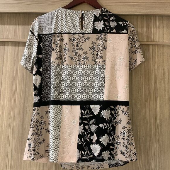 CALVIN KLEIN, blouse, short sleeve, button back., large - Picture 5 of 9